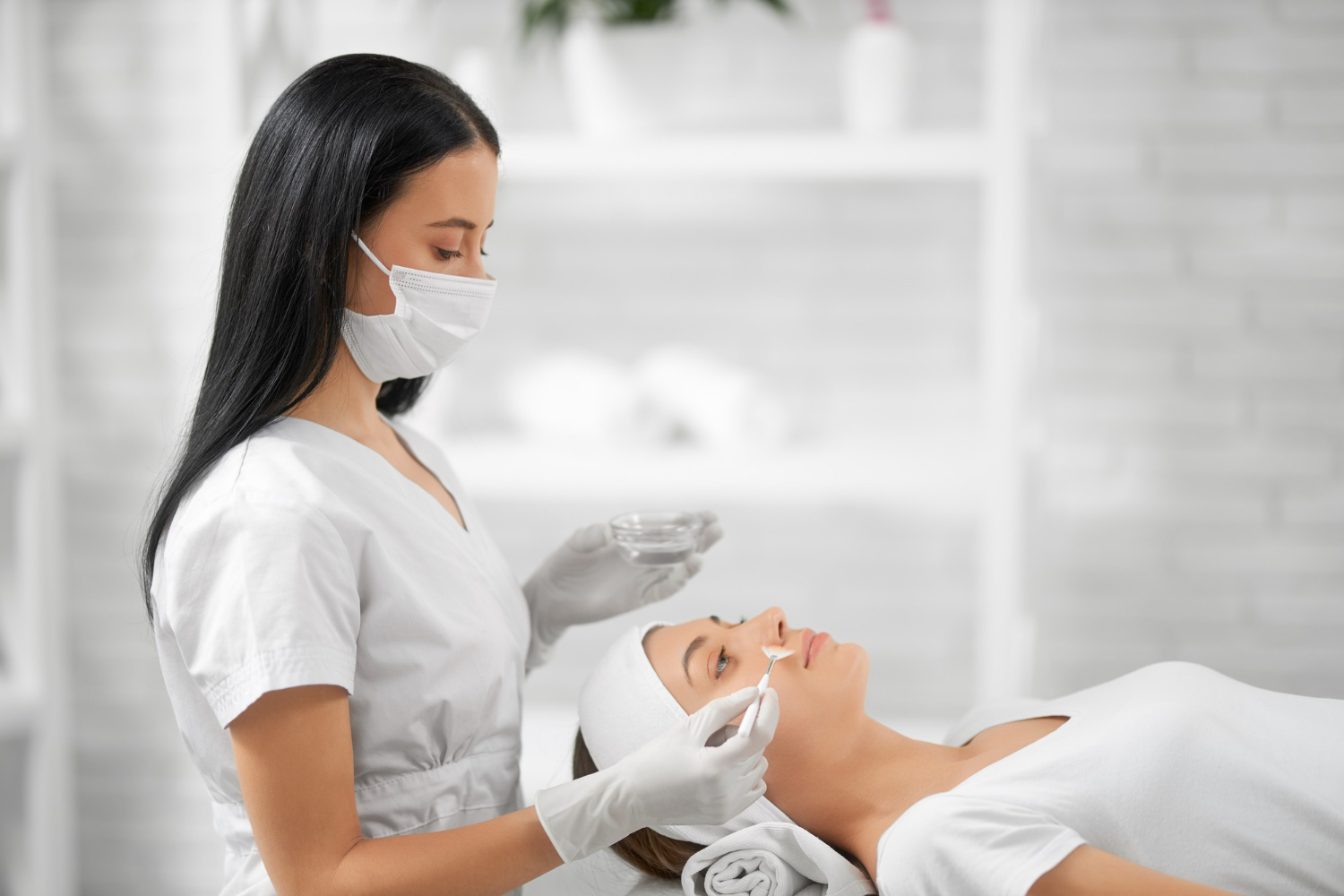 The Benefits of RF radio frequency micro-needling for Acne Scars